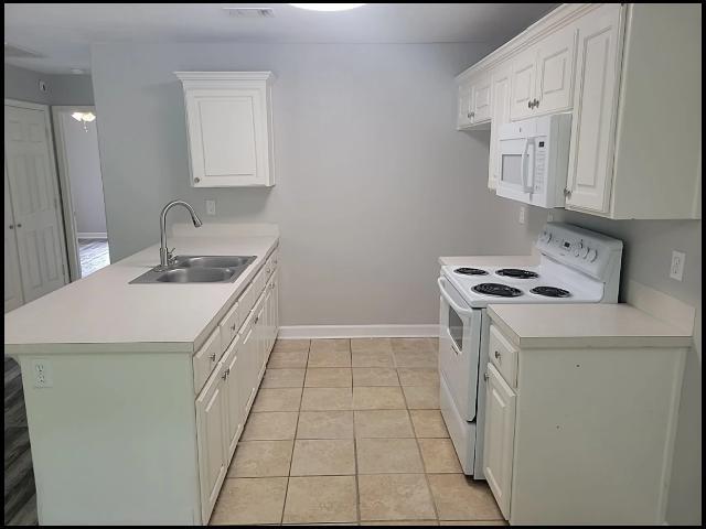 Building Photo - 183 Charles Dr