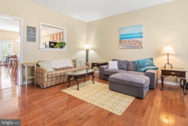 Building Photo - 29 Harbour Heights Dr