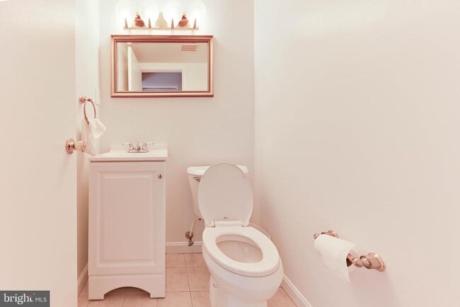 Building Photo - 6556 Frietchie Row