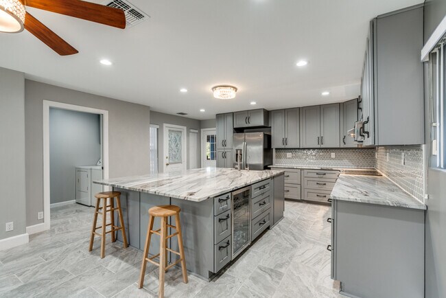 Building Photo - 406 Sea Willow Dr