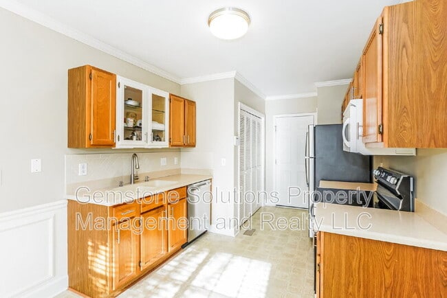 Building Photo - 306 Crooked Oak Ct