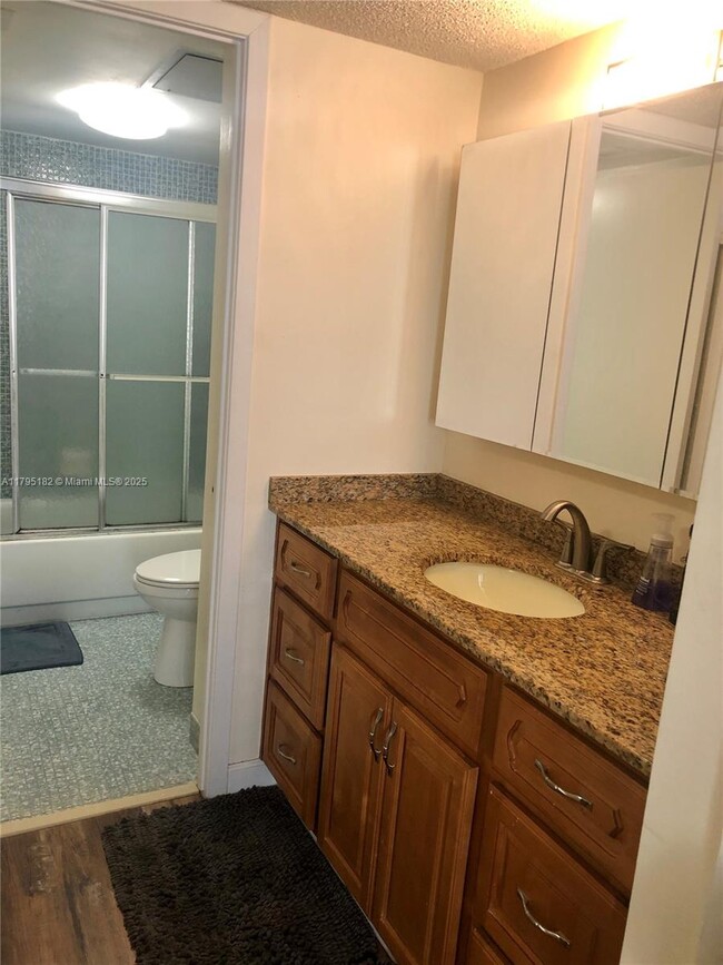 Building Photo - 18071 Biscayne Blvd