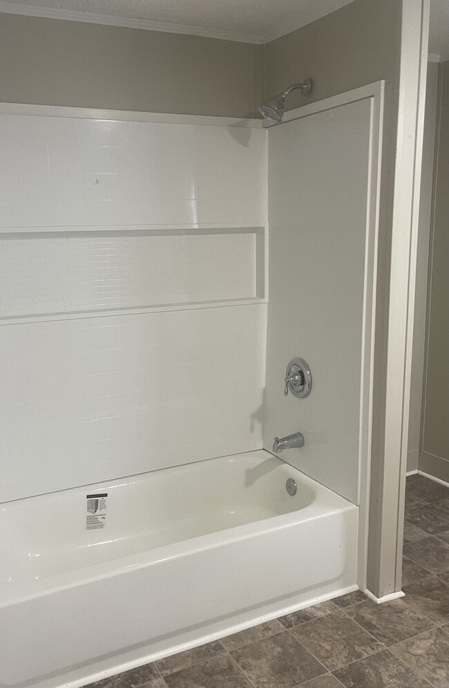 Building Photo - 522 Shirley Dr