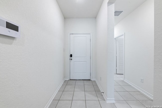 Building Photo - 702 Cedar Kys