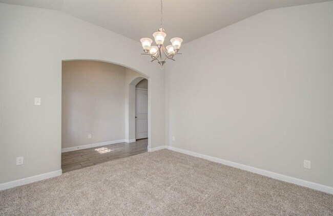 Building Photo - 2442 Wembley Way