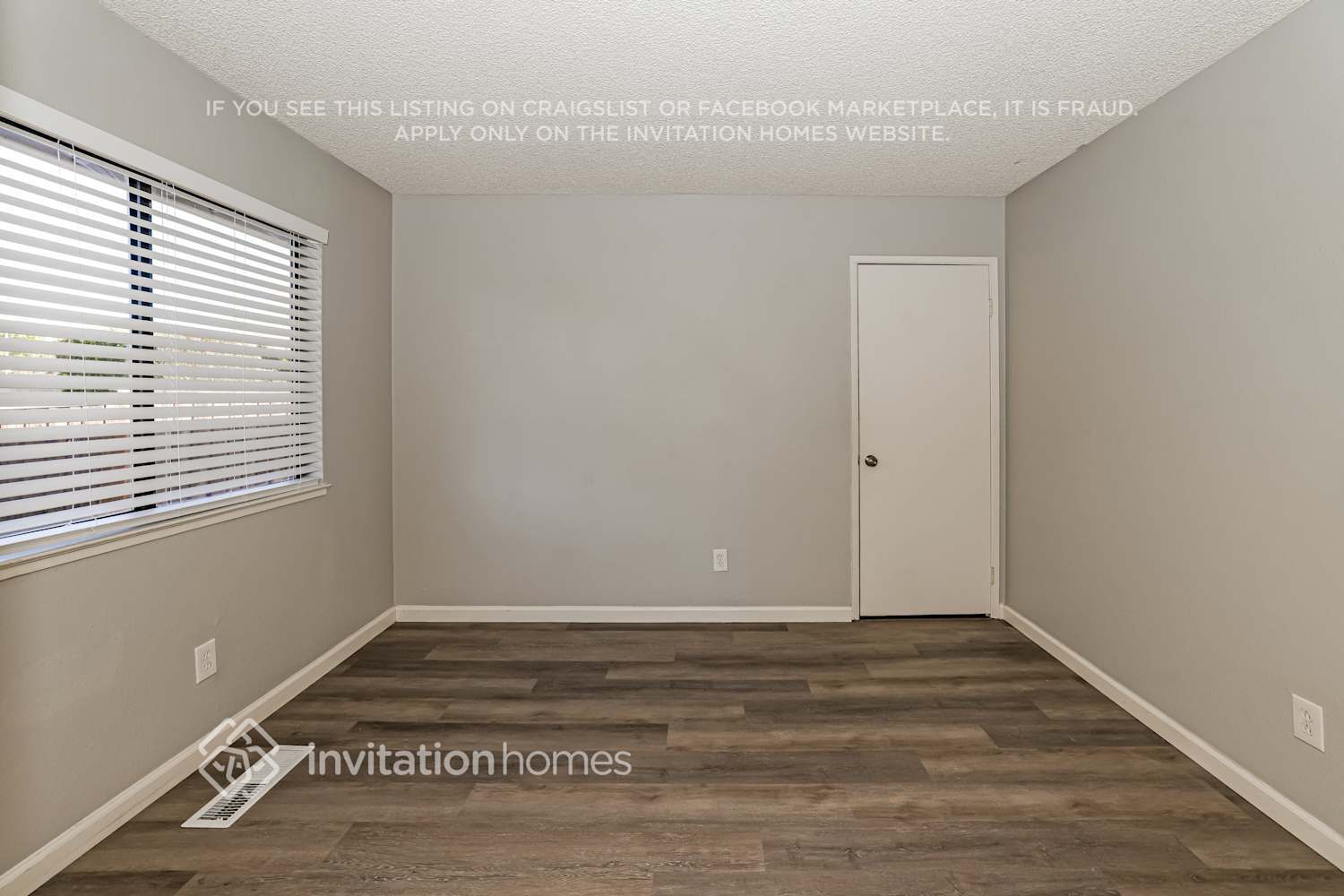Building Photo - 1401 Mandarin Ct