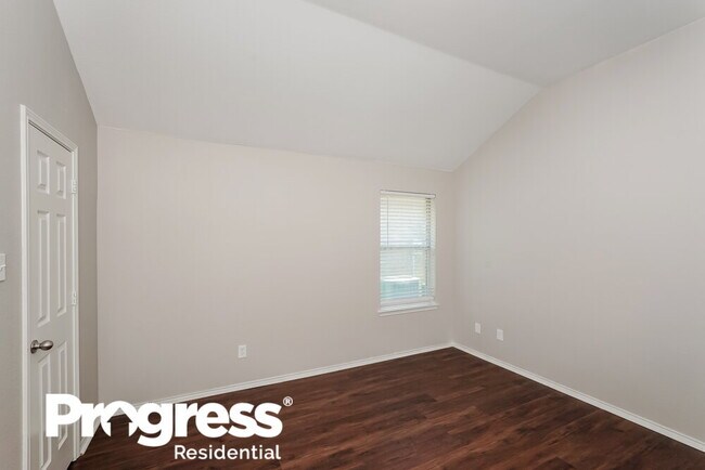 Building Photo - 7617 Rainbow Creek Dr