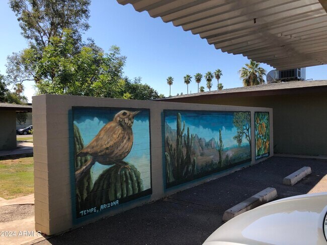 Building Photo - 2020 S Granada Dr