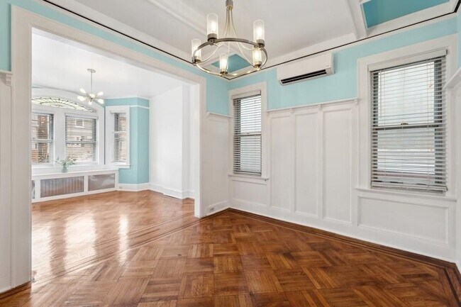 Building Photo - 114 Carlton Ave