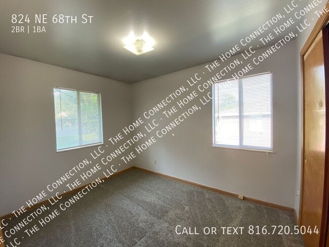 Building Photo - 824 NE 68th St