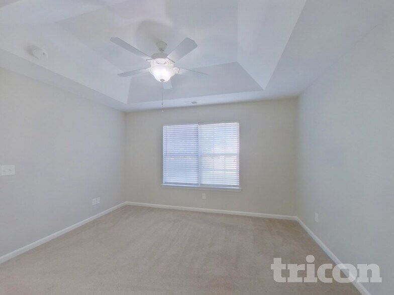 Building Photo - 420 Hedge Grove Ln