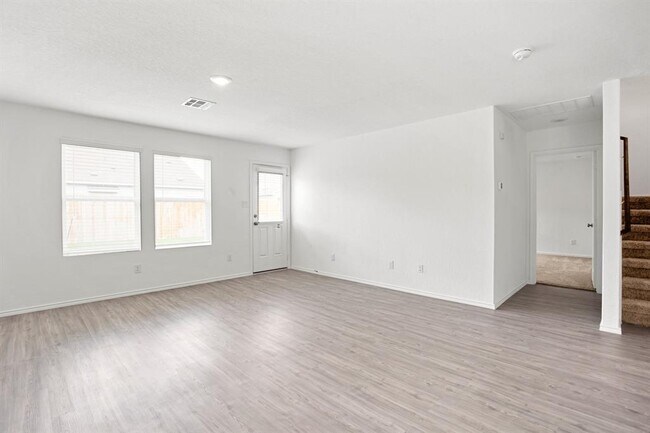 Building Photo - 1028 Genade Trl