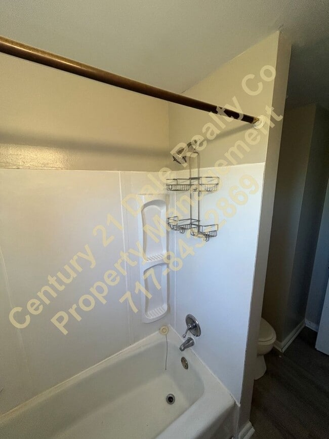 Building Photo - Meade Street 215-217