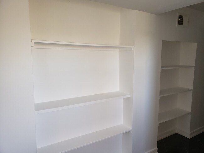 Built in - 960 N Tigertail Rd