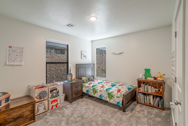 Bedroom #3 - 6119 S Zelda Dr