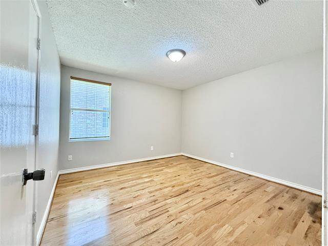 Building Photo - 1620 Flagstone Ln