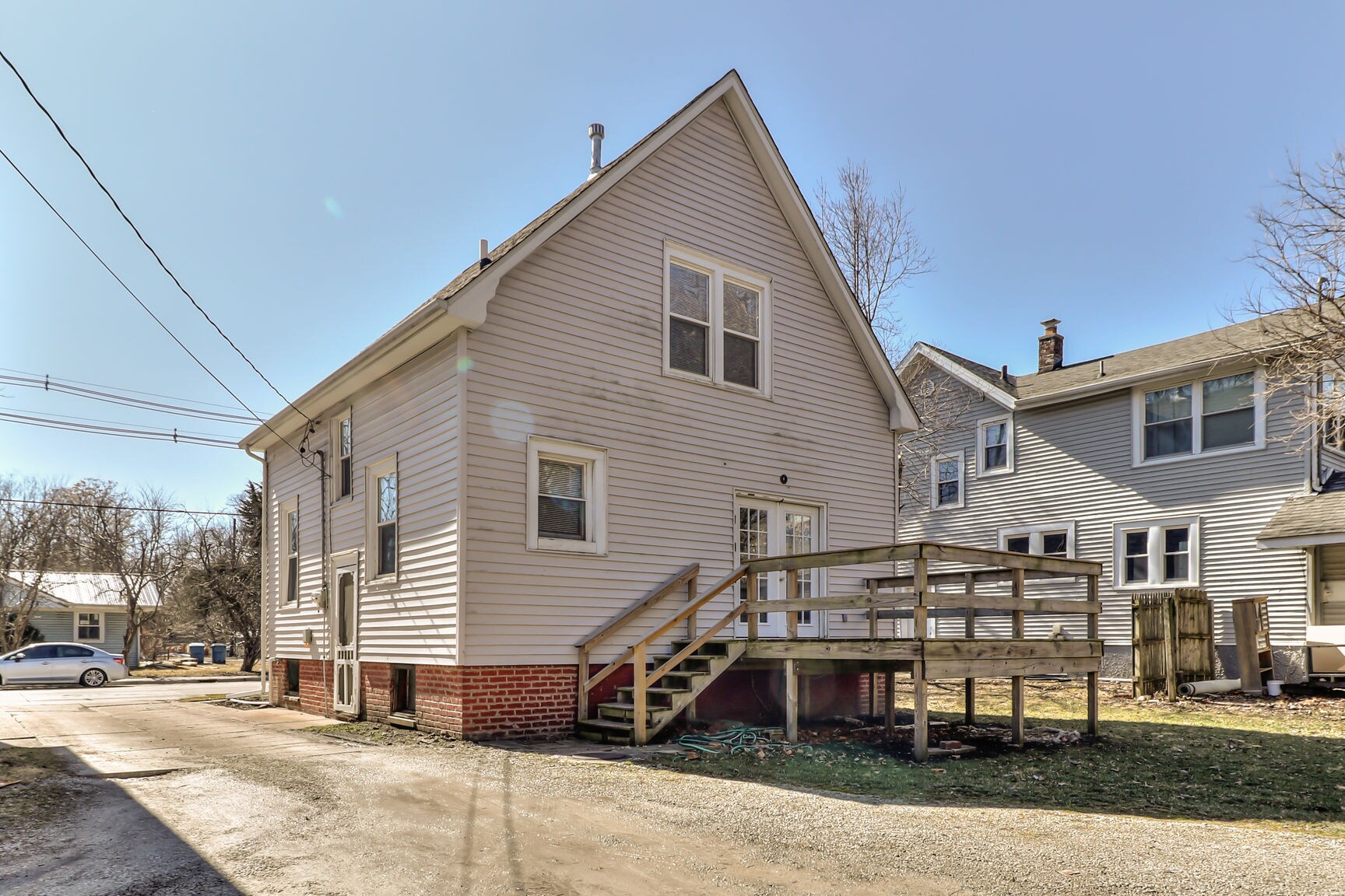 Building Photo - 308 W John St