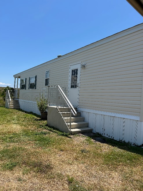 Building Photo - 9751 FL-78