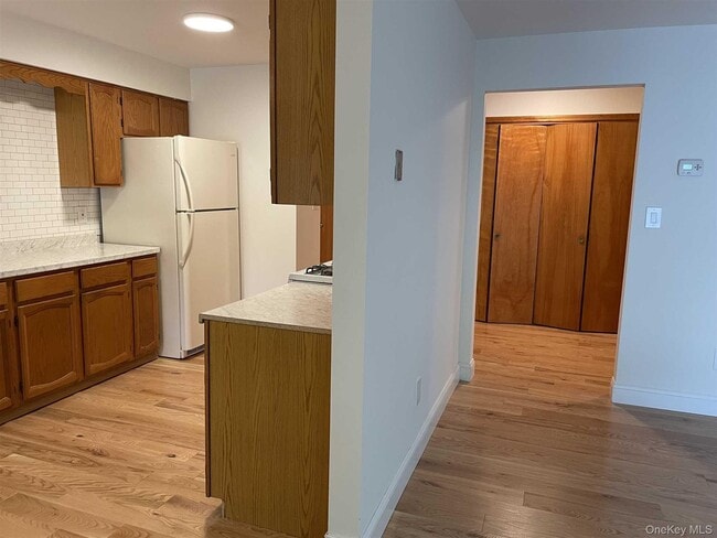 Building Photo - 65 N Chestnut St