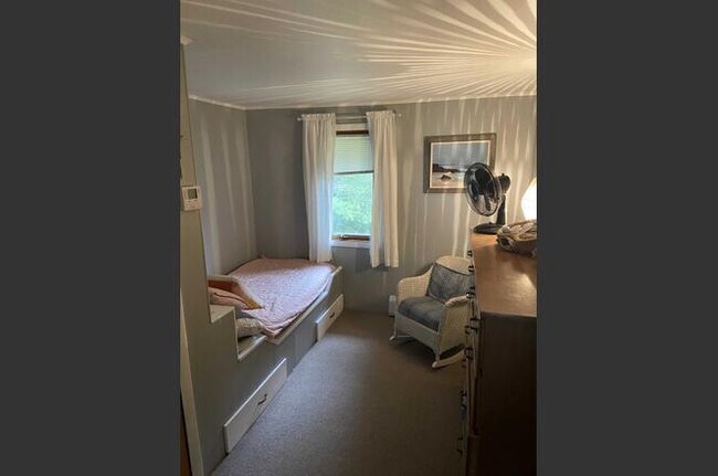 Building Photo - 41 Sunrise Ln