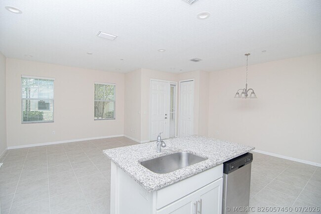 Building Photo - 14388 Emerald Pl Wy