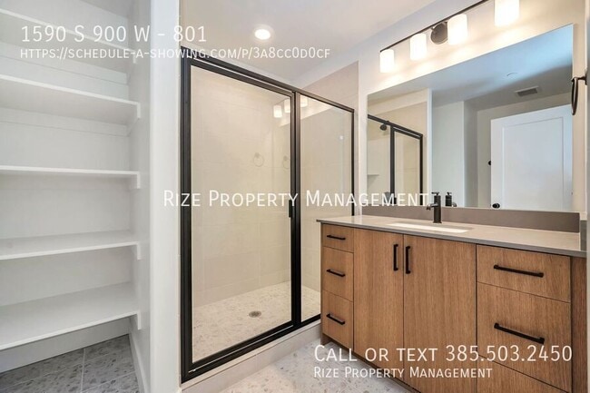 Building Photo - 1590 S 900 W