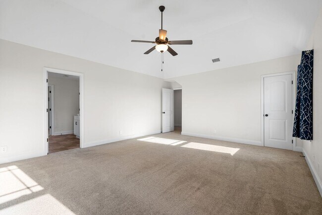 Building Photo - 1180 Henry Pl Blvd