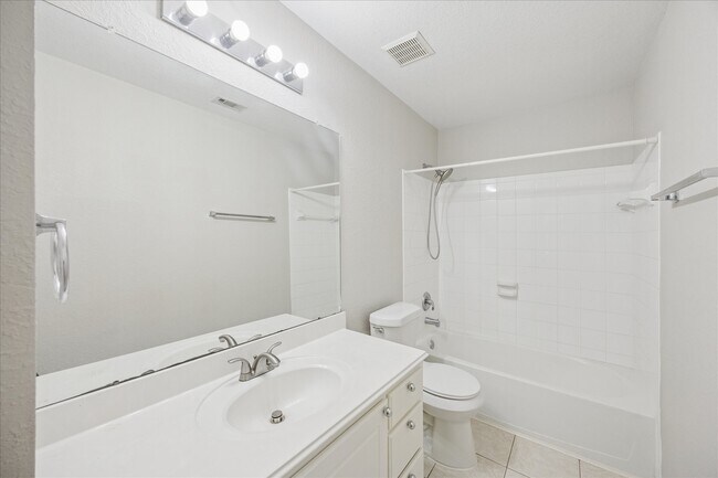 Building Photo - 10834 Bay Bridge Dr