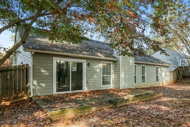 Building Photo - 1394 Luther Way