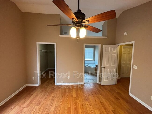 Building Photo - 17 Ambergreen Ct