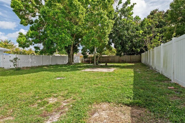 Building Photo - 6894 3rd St