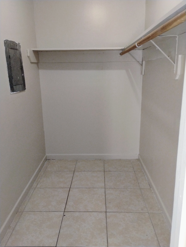 Building Photo - 1707 Port Dr