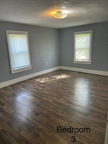 Building Photo - 5625 Flag Rd