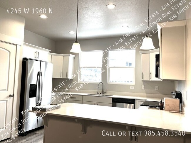 Building Photo - 4245 W 1960 N