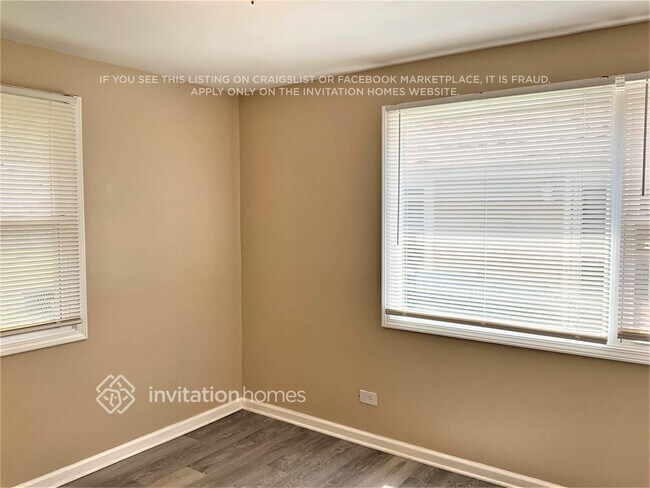 Building Photo - 4949 Paxton Rd