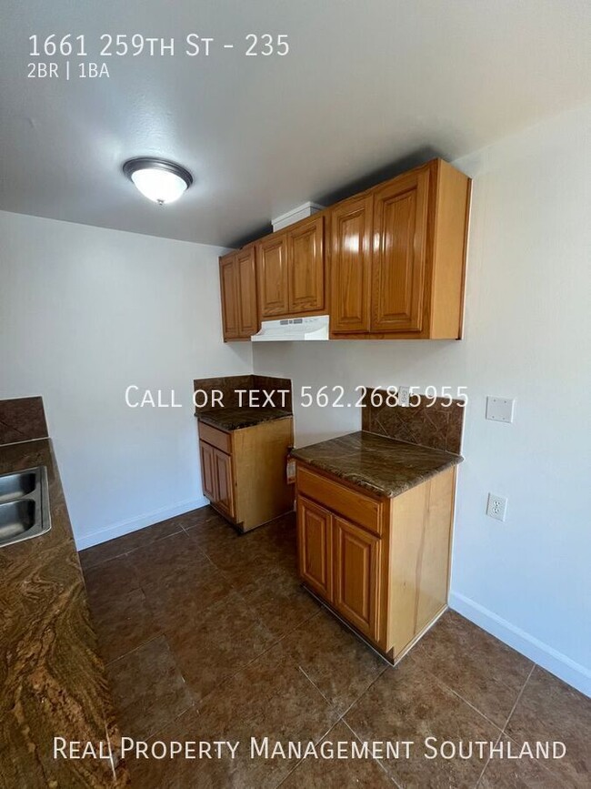 Building Photo - 2 Bed/ 1 Bath Apartment in Harbor City For...