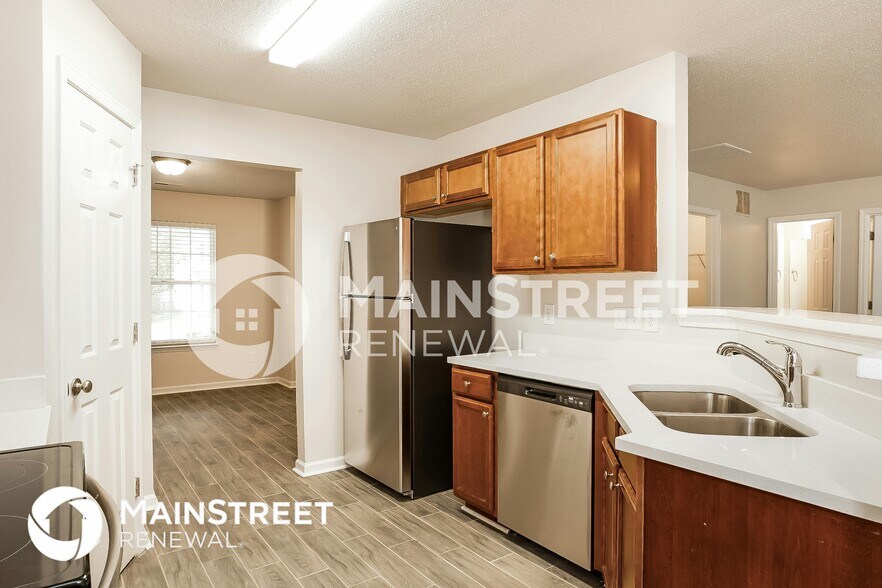 Building Photo - 4656 Chapel Ridge Dr