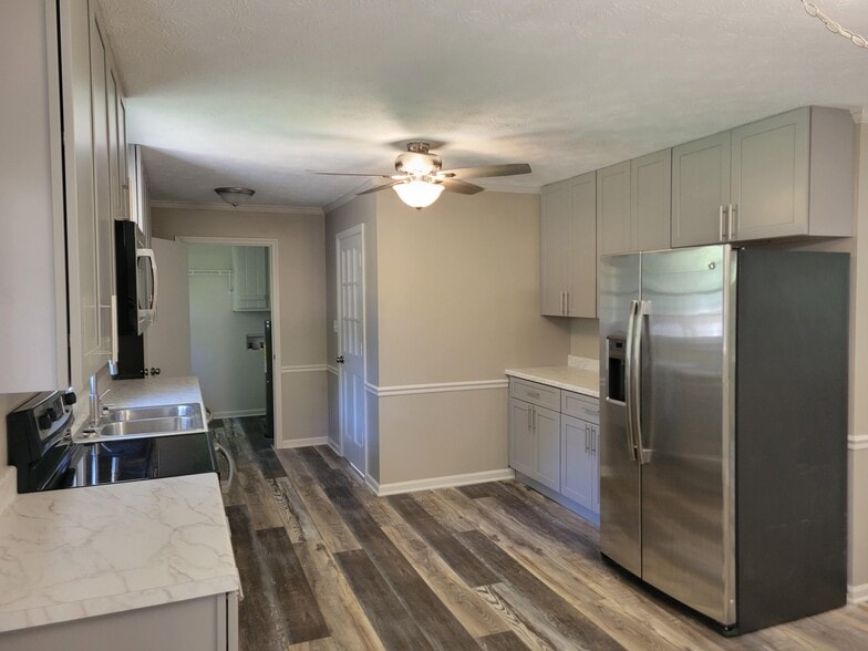 Kitchen View 2 - 18 Brown Dr SW