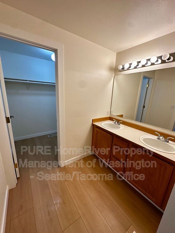 Building Photo - 23121 37th Ave E