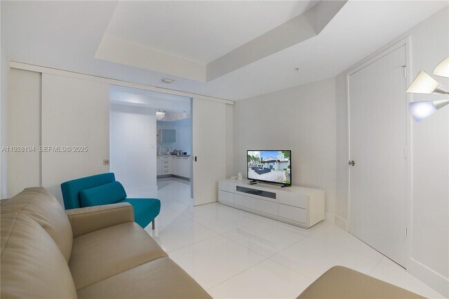 Building Photo - 250 Sunny Isles Blvd