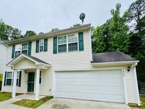 Building Photo - Move-in ready!