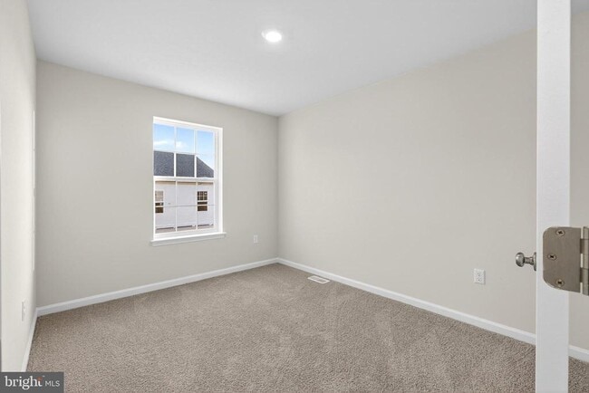 Building Photo - 159 Sandy Rdg Rd