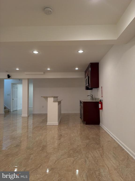 Building Photo - 12489 Pfitzner Ct