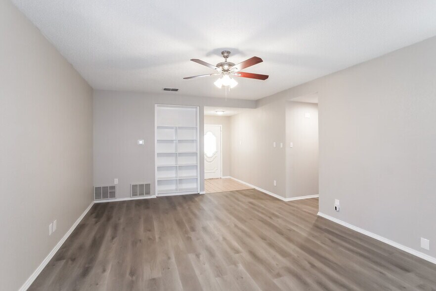 Building Photo - 3616 Crosswicks Ct