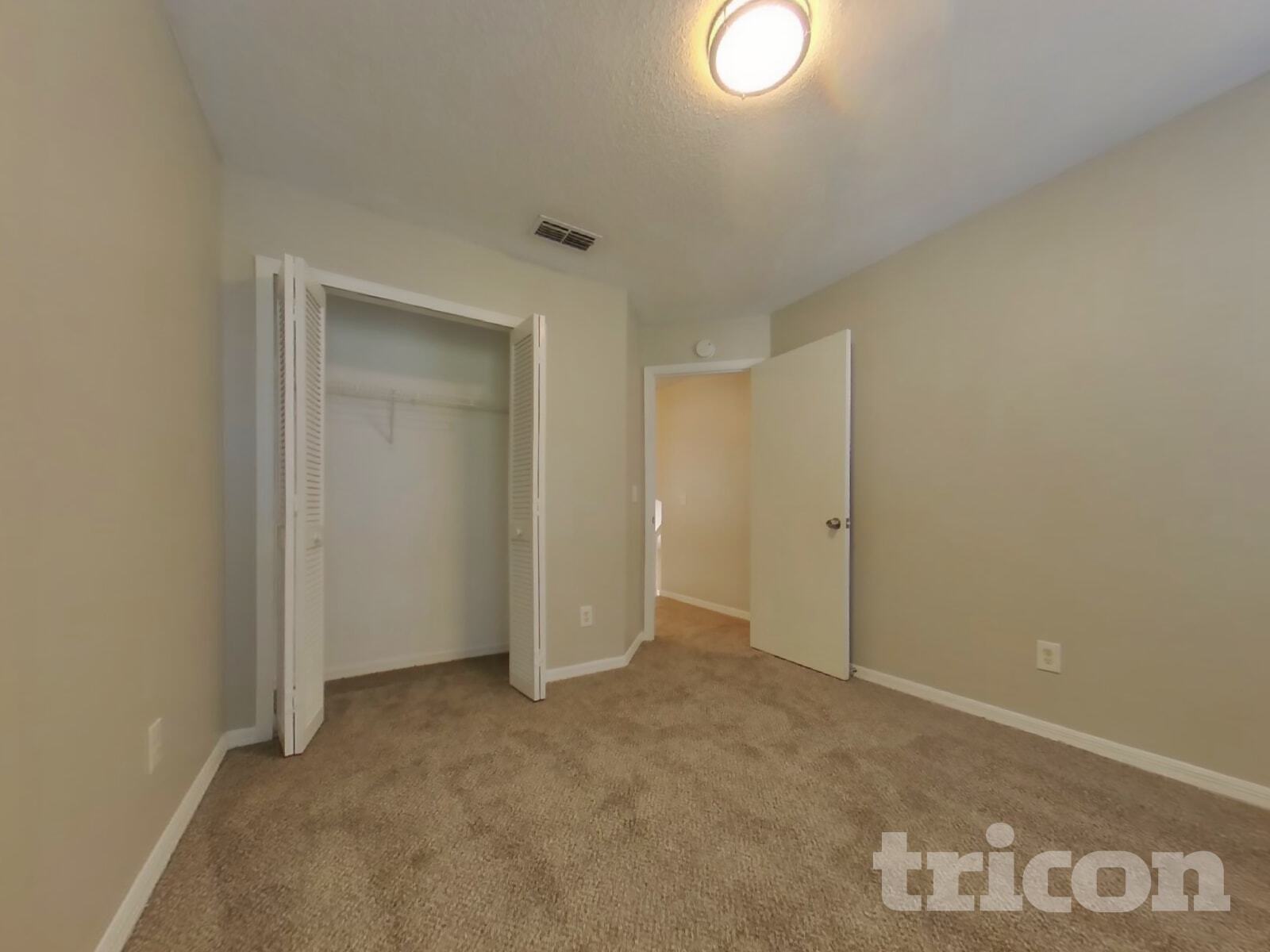 Building Photo - 1627 Chatham Cir