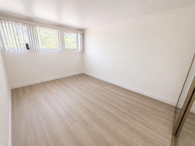 Building Photo - 5557 S Harper Ave