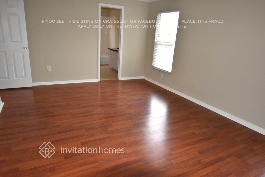 Building Photo - 2407 Sagemont Dr