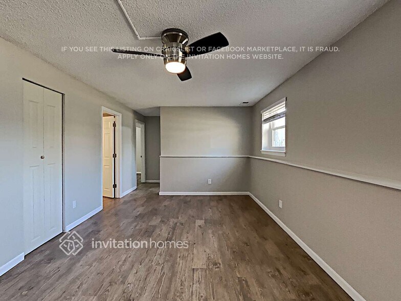 Building Photo - 9764 Columbine Ct