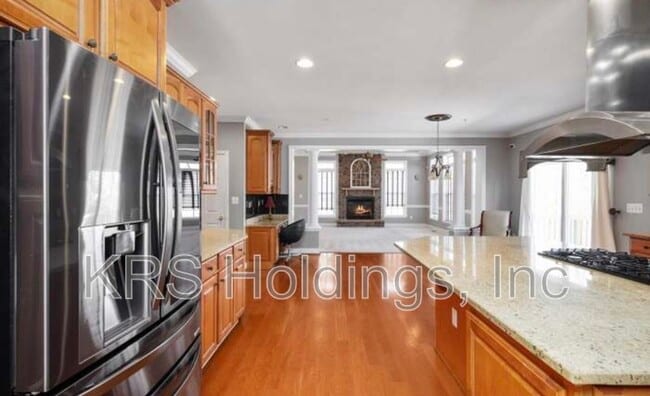 Building Photo - 159 Sanford Ferry Ct