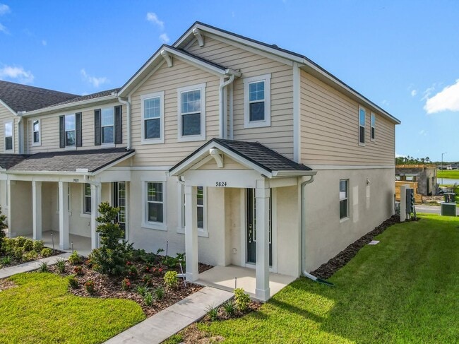 Building Photo - 9824 Walkway Dr